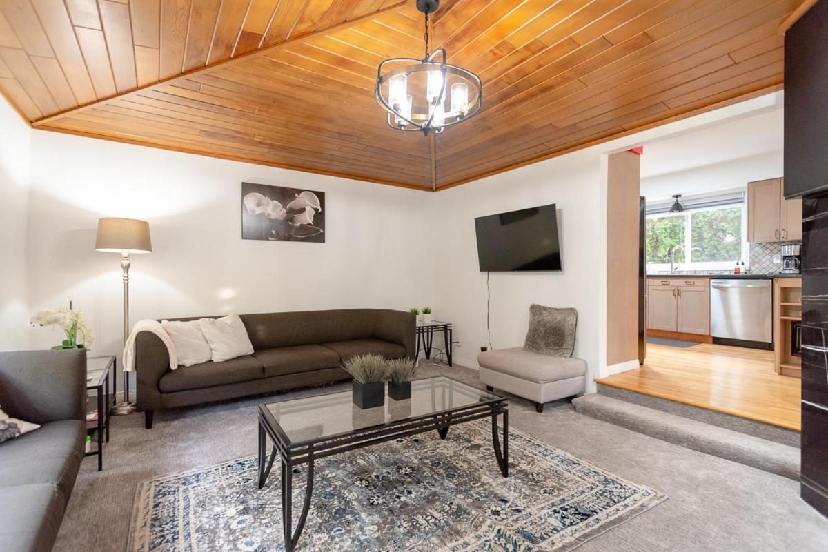 Spacious & Modern By The Beach White Rock Esterno foto